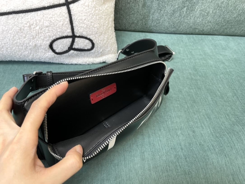 Va1e*ntin0 satchel bag